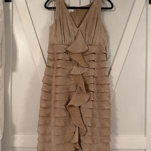 LONDON TIMES Layered Shimmer Crepe Cocktail Dress. Size 2